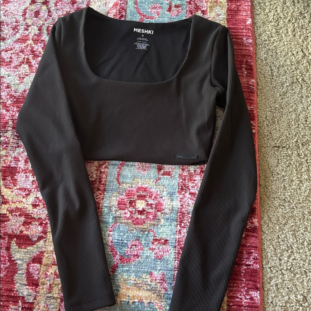 Meshki SIAN Black Ribbed Crop Top
